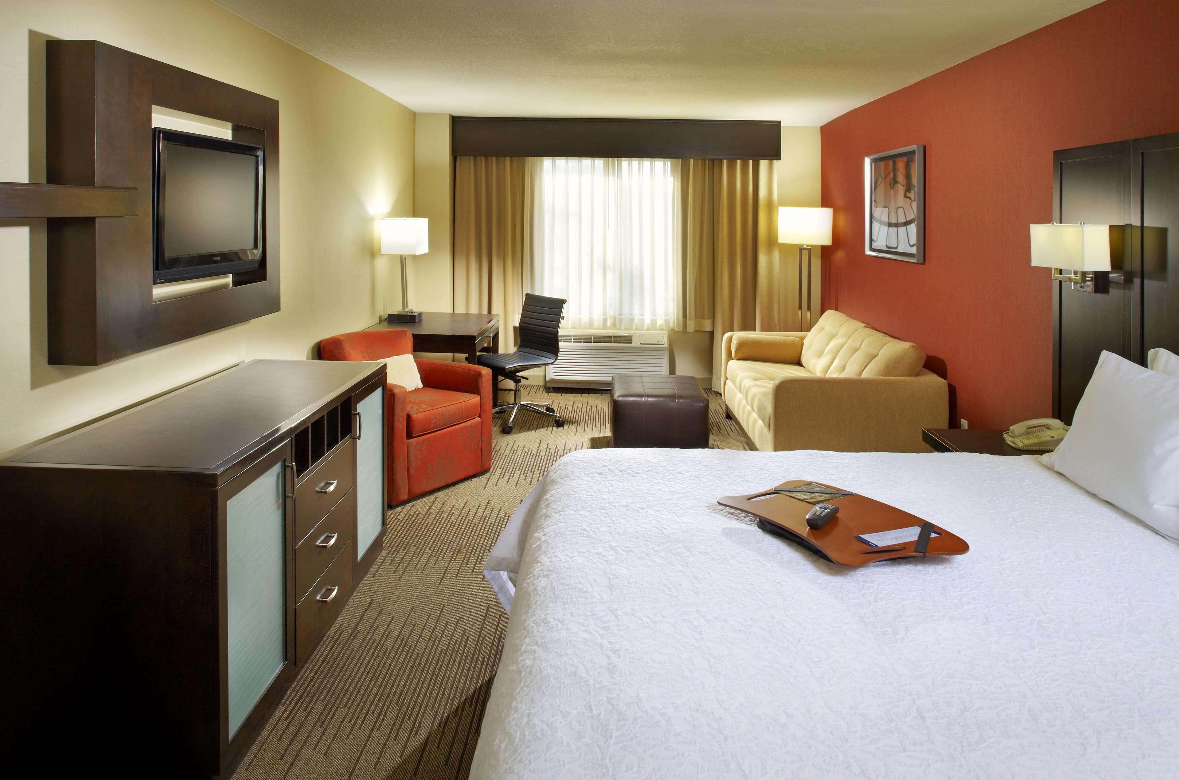 Hampton Inn Phoenix - Biltmore Bagian luar foto