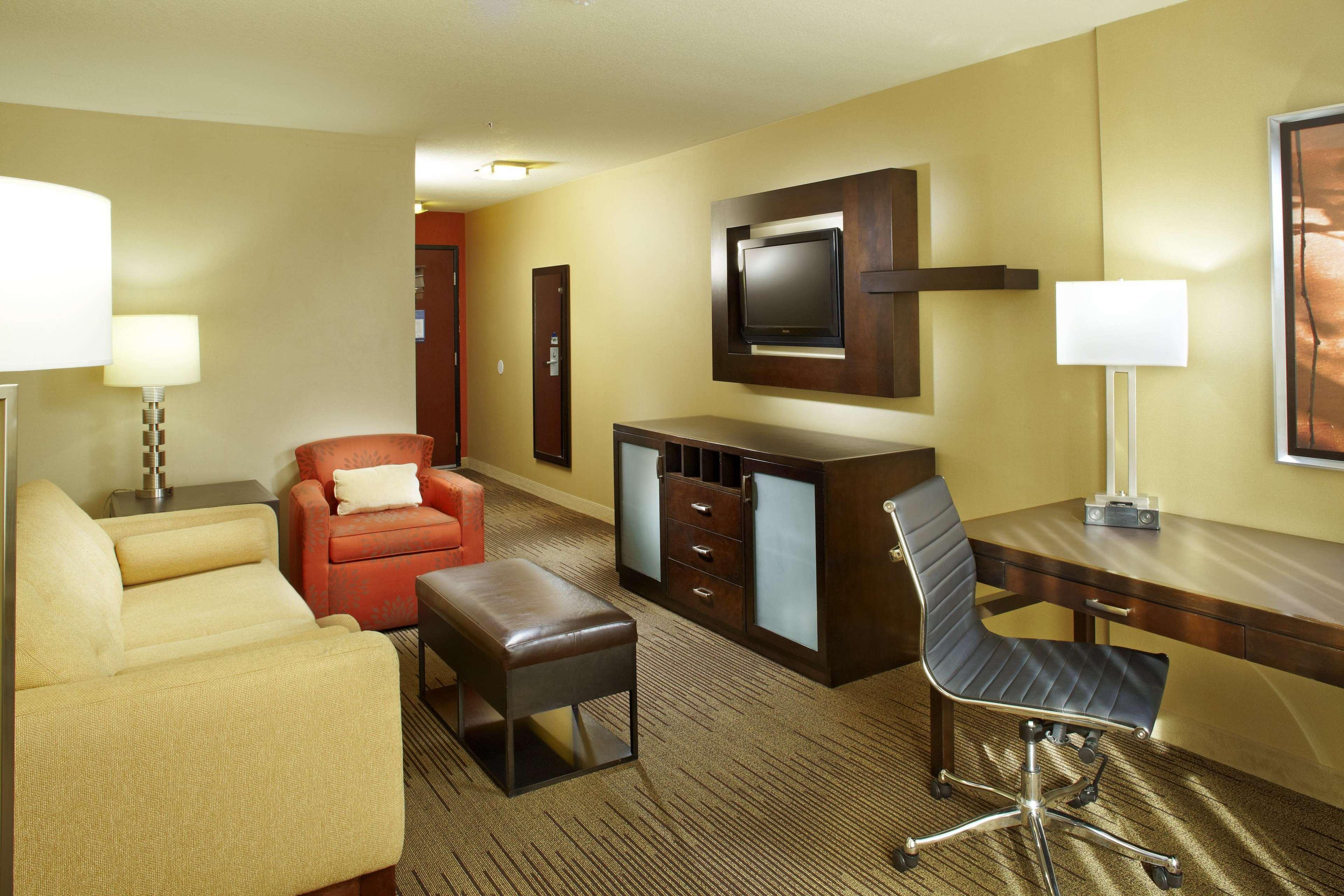 Hampton Inn Phoenix - Biltmore Bagian luar foto