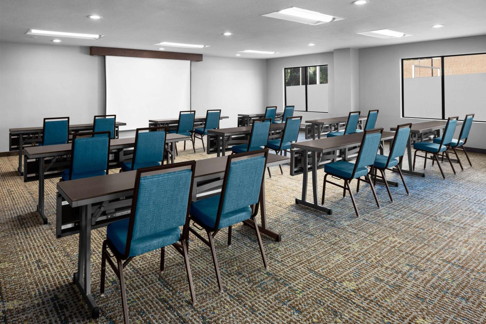 Hampton Inn Phoenix - Biltmore Bagian luar foto